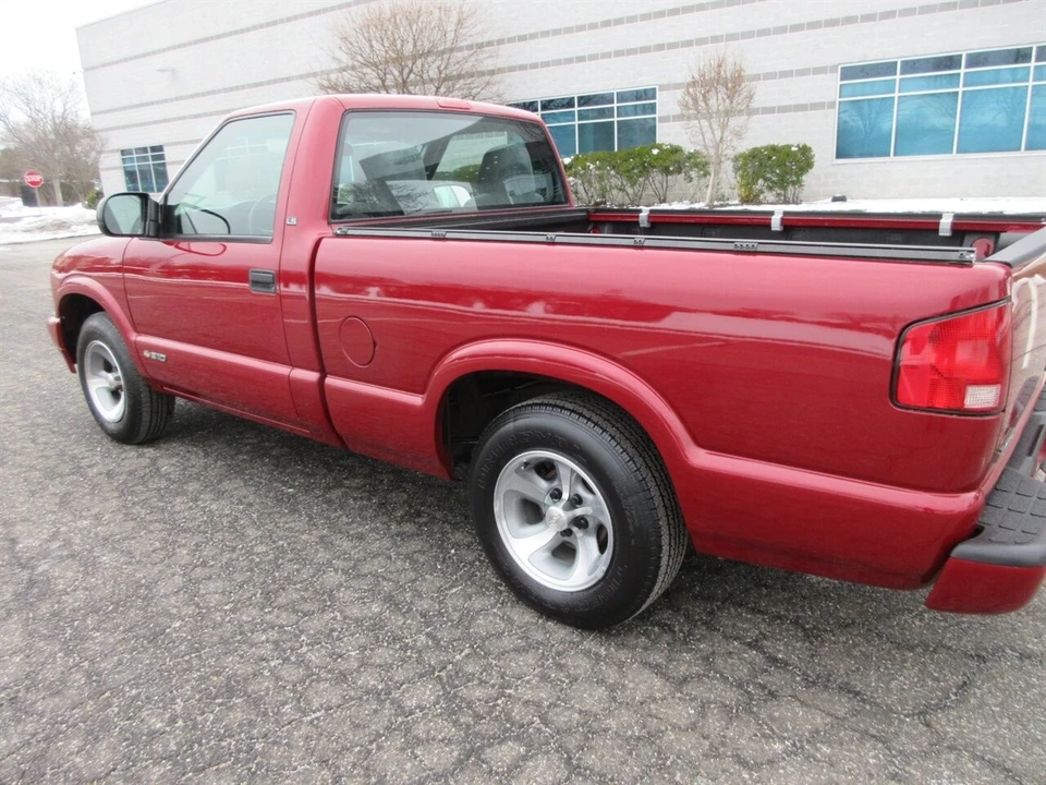 1999 Chevrolet S-10 - Image 18 of 21