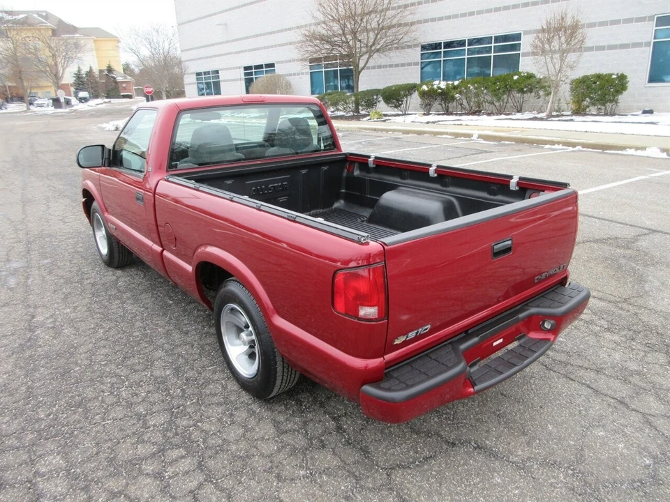 1999 Chevrolet S-10 - Image 7 of 21