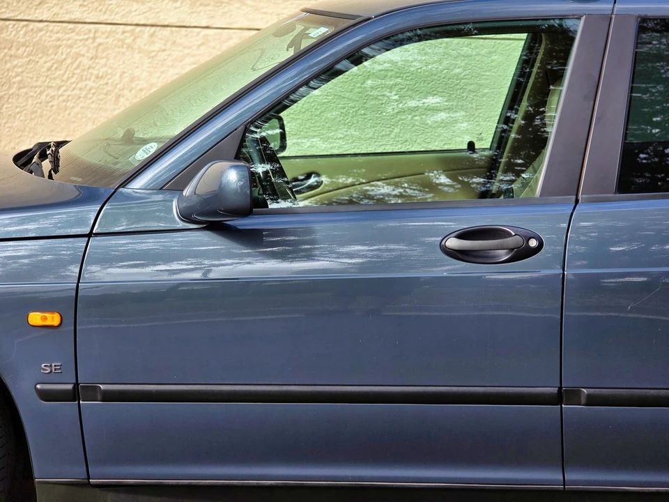 1999 Saab 9-5 1st Gen - Image 13 of 21