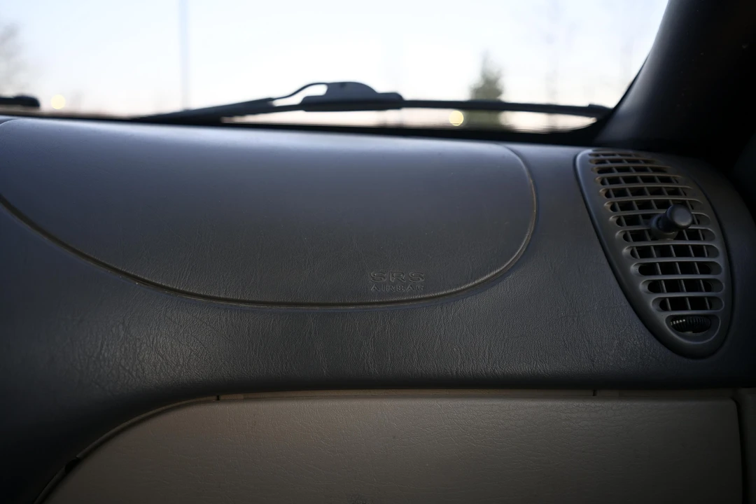 1999 Saab 9-3 1st Gen - Image 30 of 31
