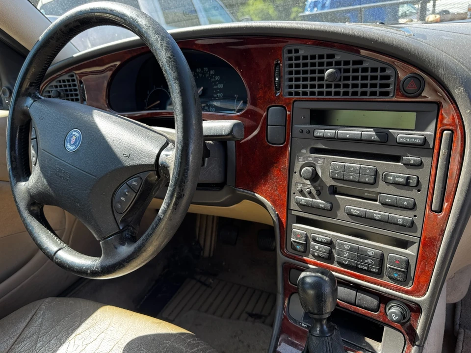 1999 Saab 9-5 1st Gen - Image 7 of 11
