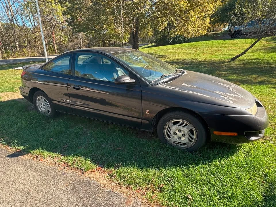 1999 Saturn - Image 3 of 7