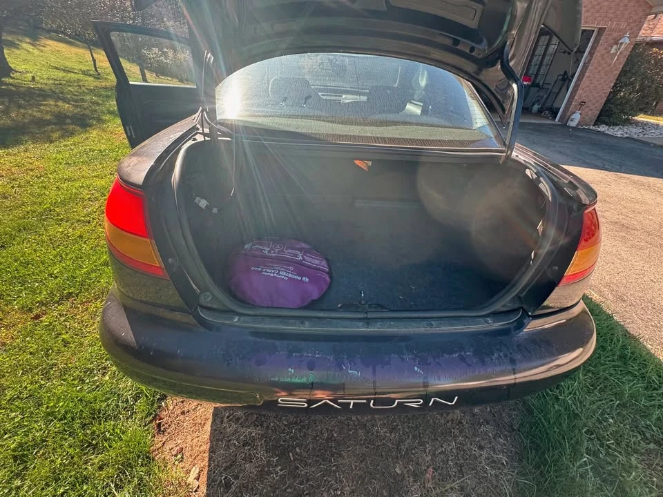 1999 Saturn - Image 4 of 7