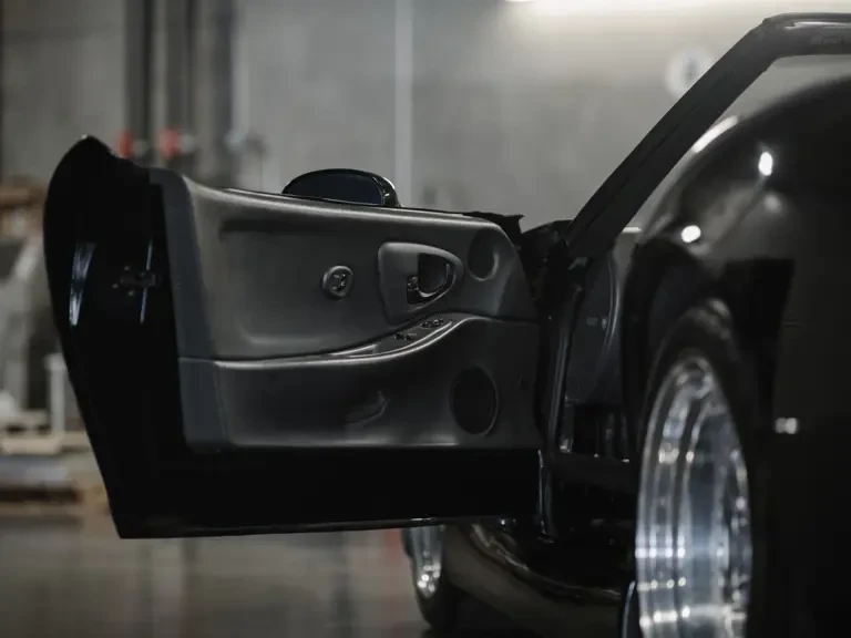 1999 Shelby Series 1 - Image 25 of 31