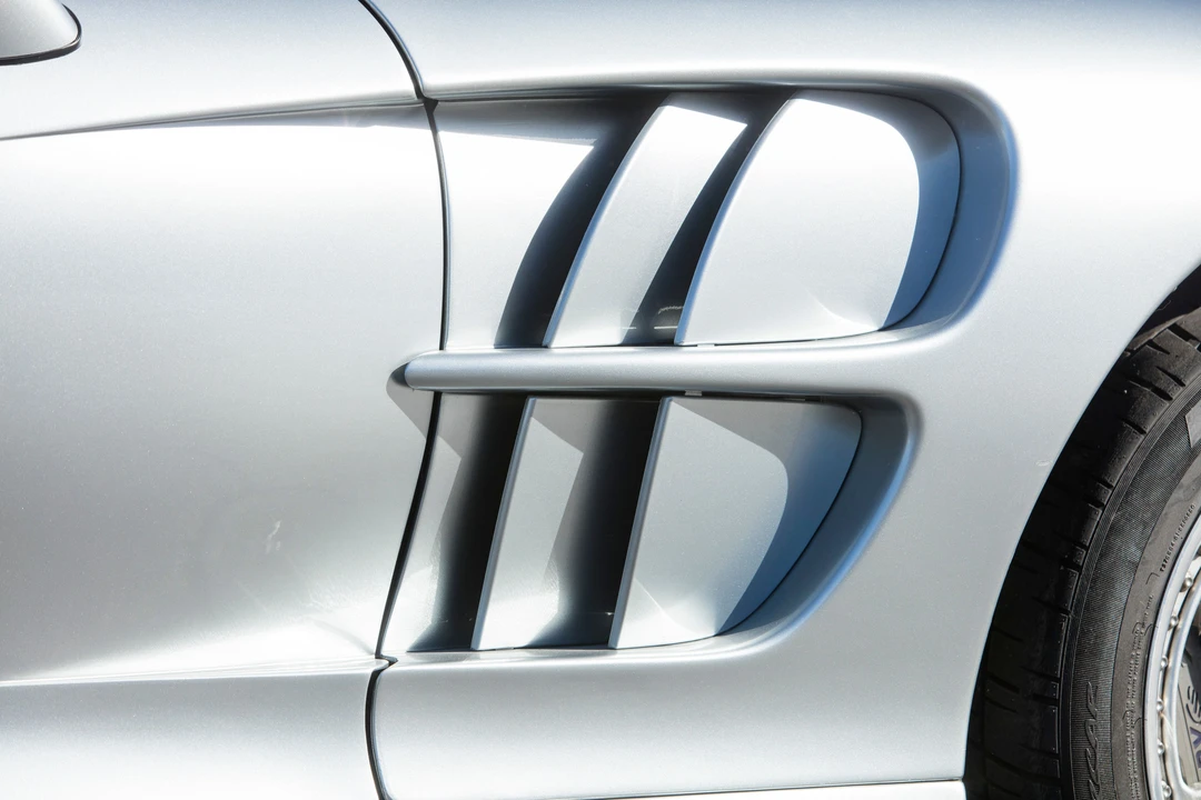 1999 Shelby Series 1 - Image 25 of 26