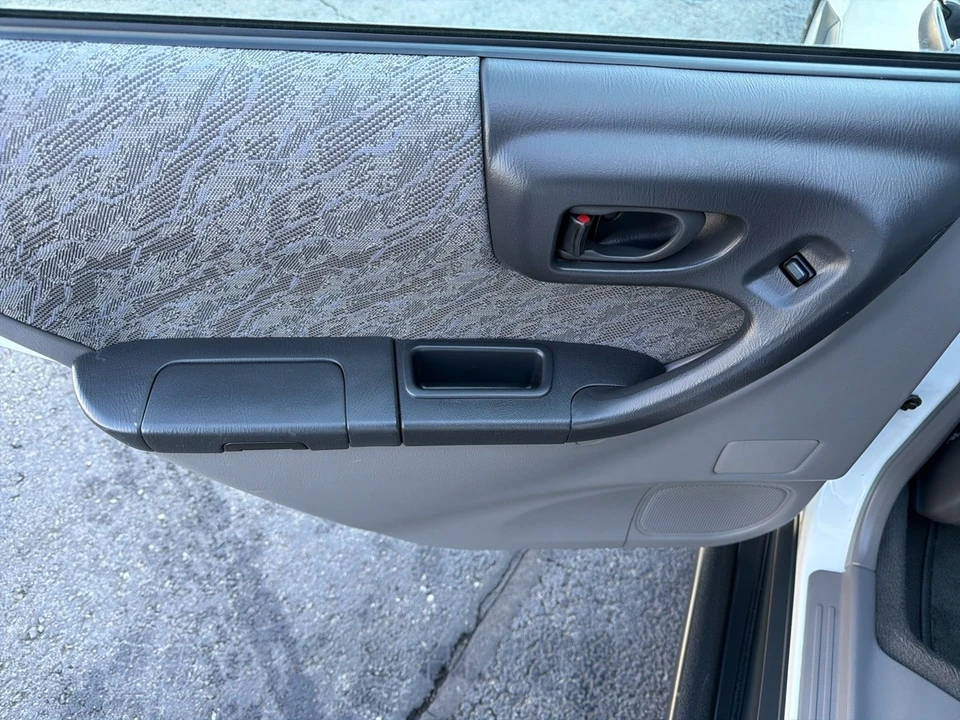 1999 Subaru Forester 1st Gen - Image 16 of 21