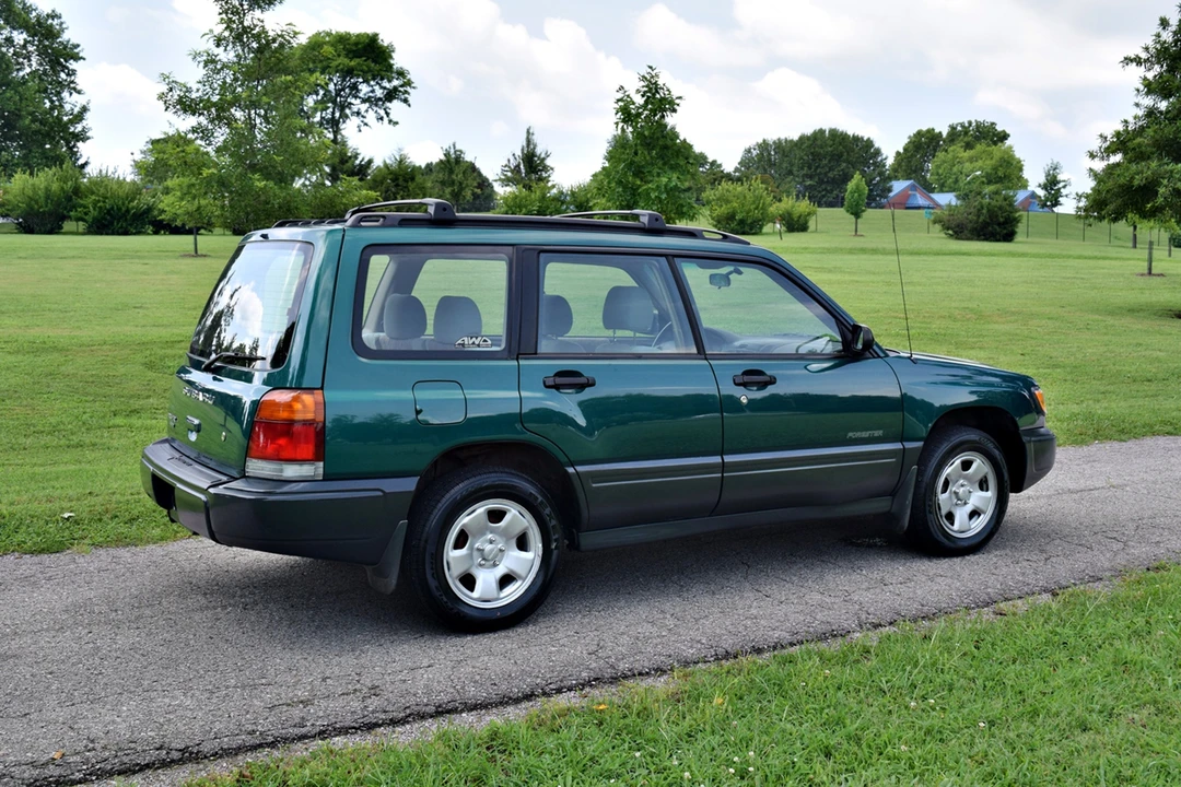 1999 Subaru Forester 1st Gen - Image 10 of 31