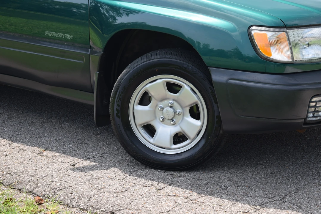 1999 Subaru Forester 1st Gen - Image 24 of 31