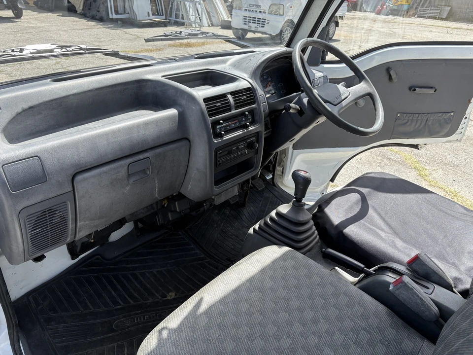 1999 Subaru Sambar 5th Gen - Image 28 of 31