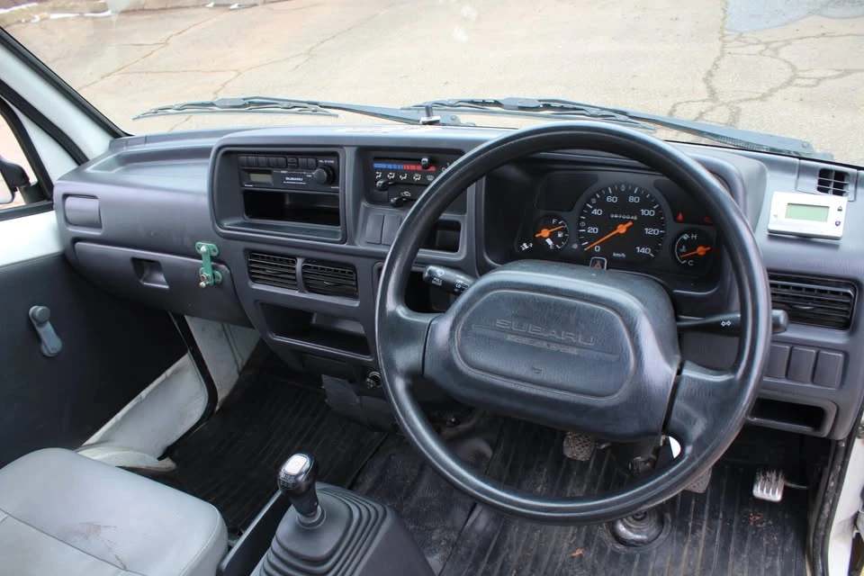 1999 Subaru Sambar 5th Gen - Image 13 of 20