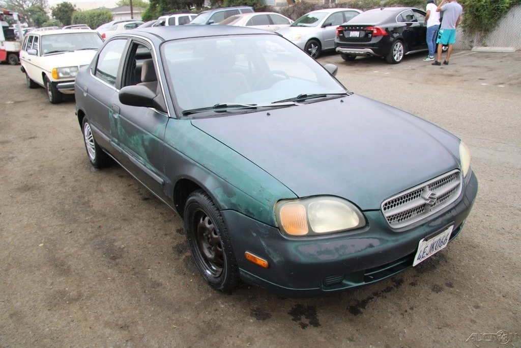 1999 Suzuki - Image 10 of 21