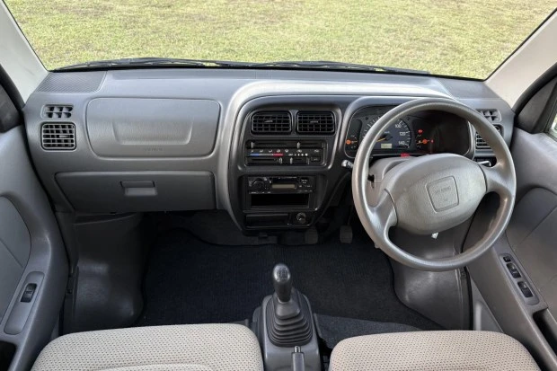 1999 Suzuki Carry & Every 9th Gen - Image 5 of 8