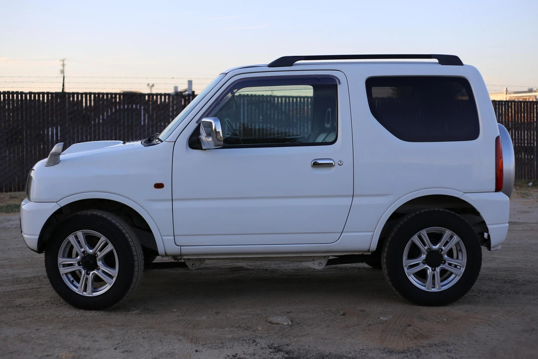 1999 Suzuki Jimny 3rd Gen - Image 3 of 4