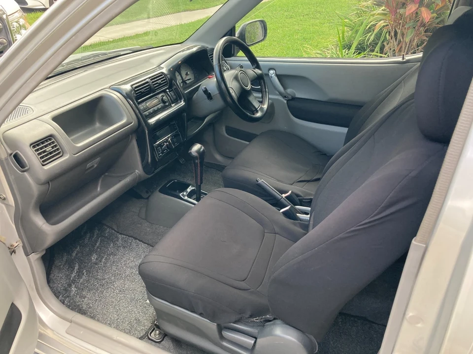 1999 Suzuki - Image 9 of 21