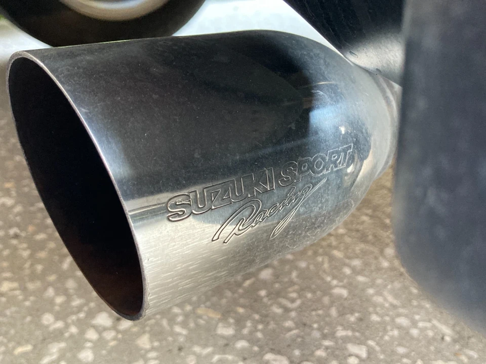 1999 Suzuki - Image 20 of 21
