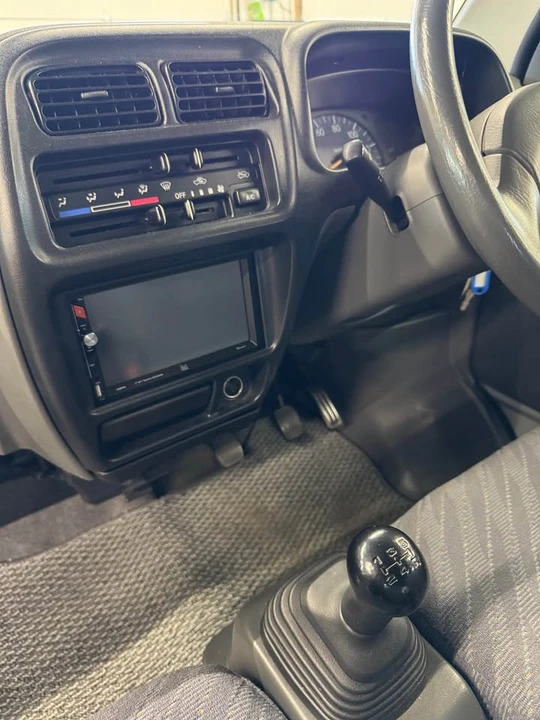 1999 Suzuki Carry & Every 9th Gen - Image 10 of 17