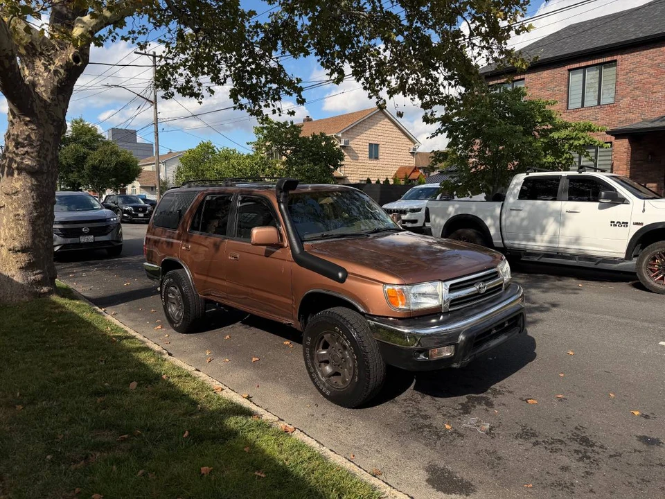 1999 Toyota 4Runner 3rd Gen - Image 2 of 10