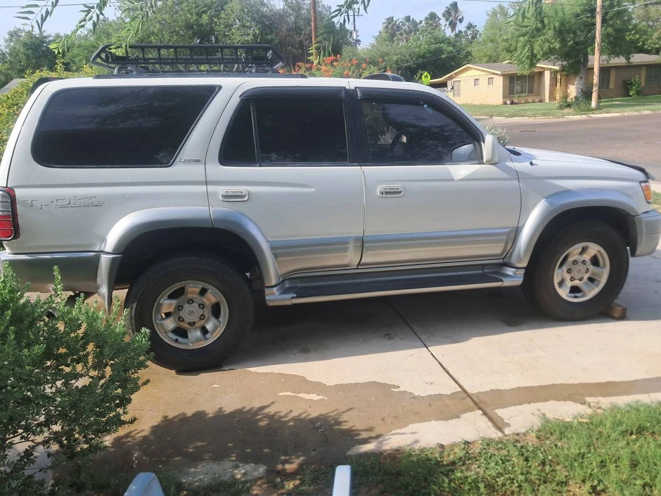 1999 Toyota 4Runner 3rd Gen - Image 4 of 12