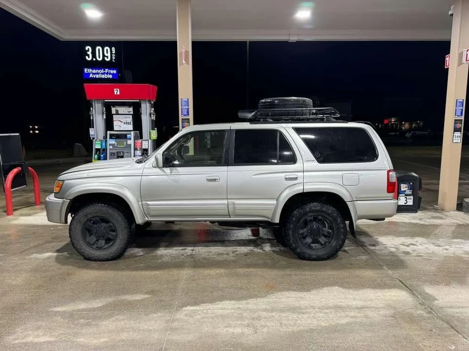1999 Toyota 4Runner 3rd Gen - Image 2 of 9
