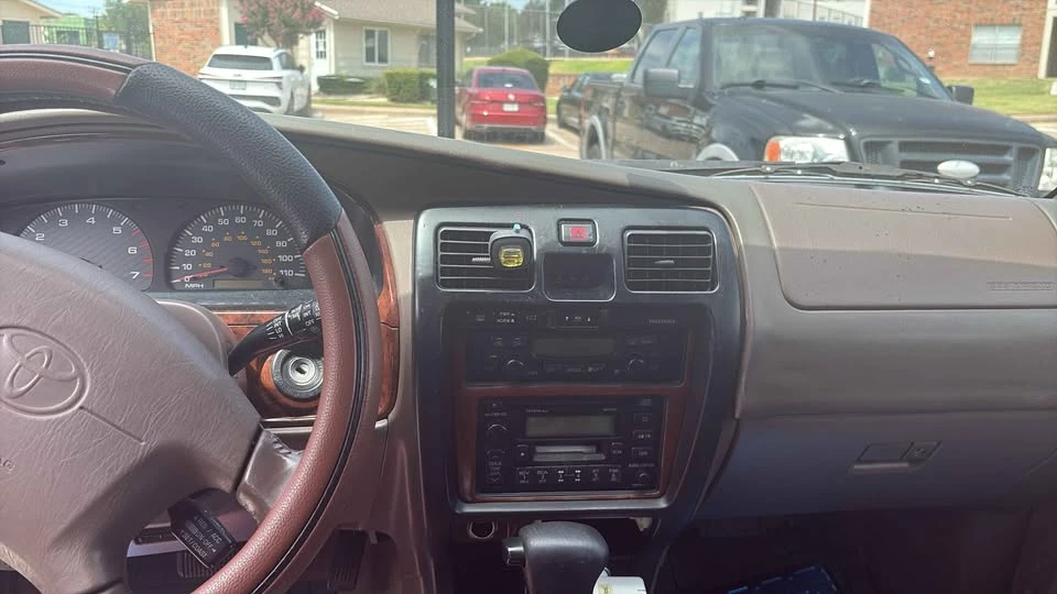1999 Toyota 4Runner 3rd Gen - Image 9 of 13