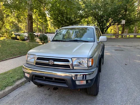 1999 Toyota 4Runner Limited Sport Utility 4D