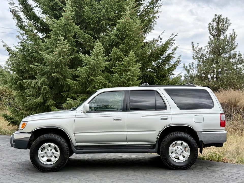 1999 Toyota 4Runner 3rd Gen - Image 11 of 31