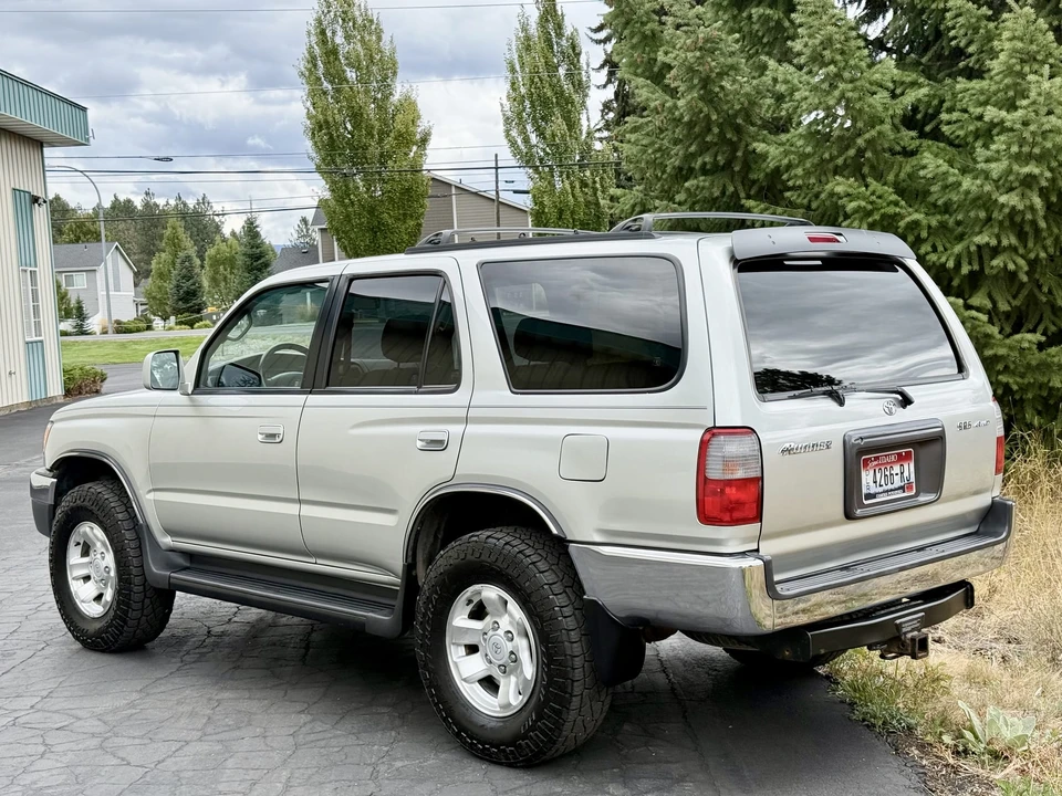1999 Toyota 4Runner 3rd Gen - Image 10 of 31
