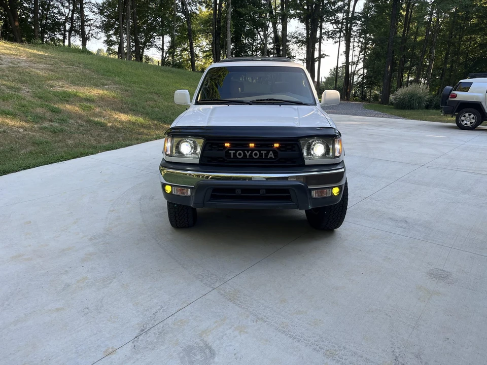 1999 Toyota 4Runner 3rd Gen - Image 5 of 31
