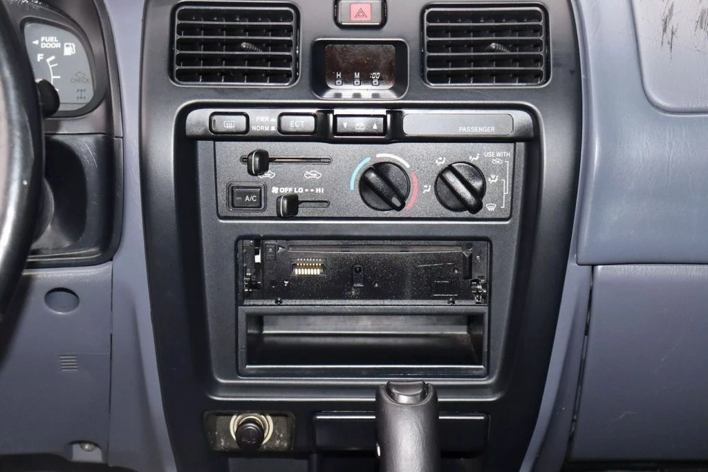 1999 Toyota 4Runner 3rd Gen - Image 16 of 21