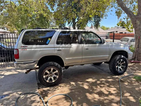 1999 Toyota 4Runner SR5 Sport Utility 4D