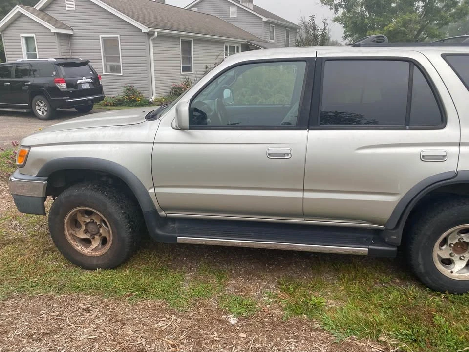 1999 Toyota 4Runner 3rd Gen - Image 2 of 3