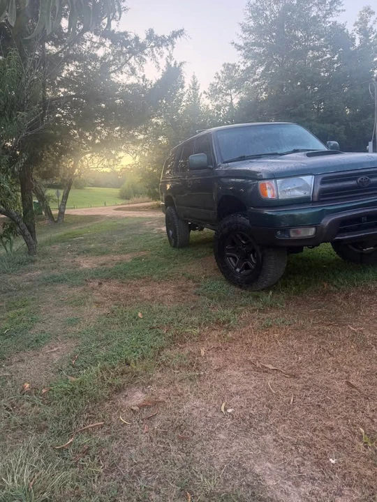 1999 Toyota 4Runner 3rd Gen - Image 2 of 12