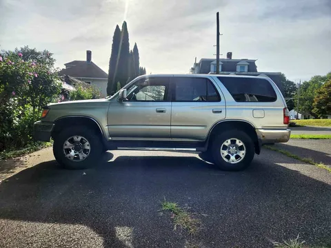 1999 Toyota 4Runner SR5 Sport Utility 4D