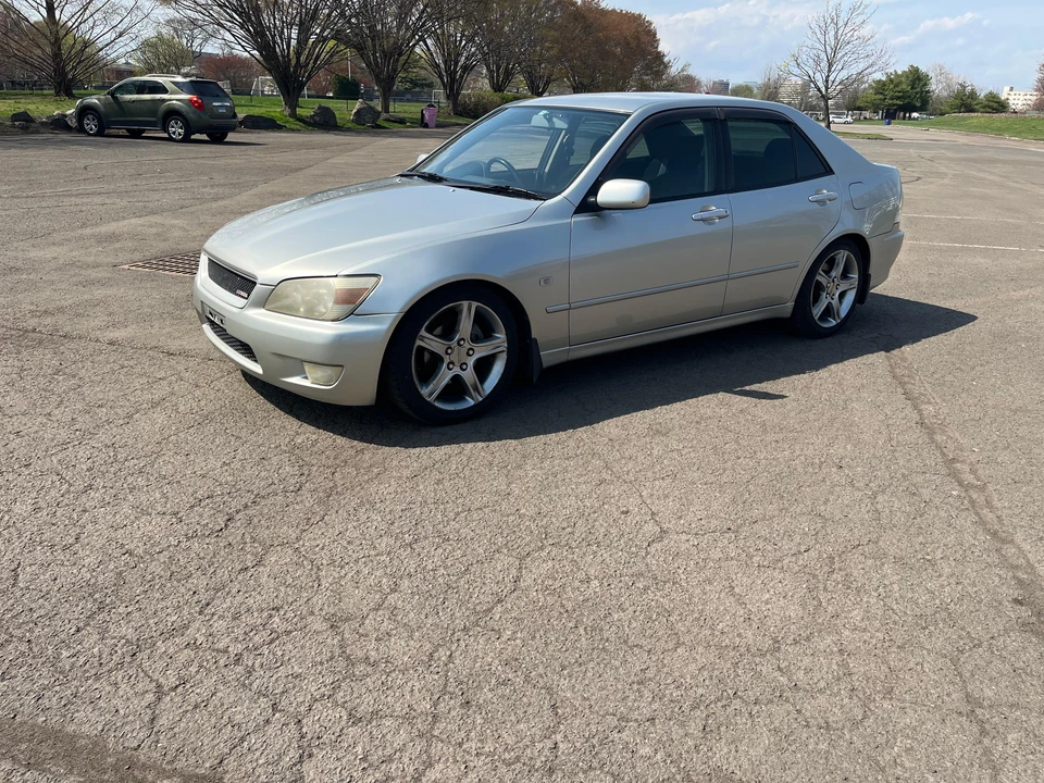 1999 Toyota - Image 9 of 31