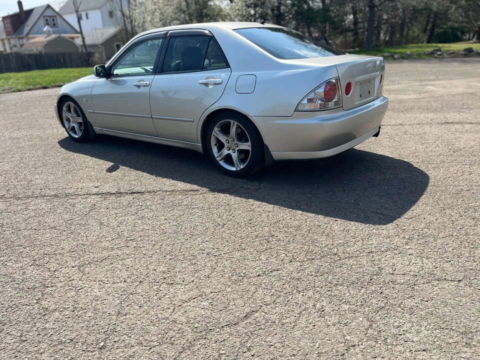 1999 Toyota - Image 12 of 31