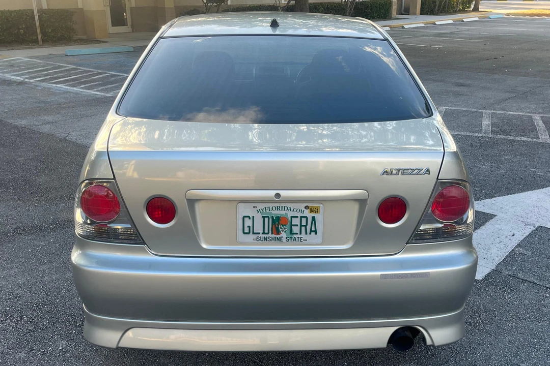 1999 Toyota - Image 5 of 31