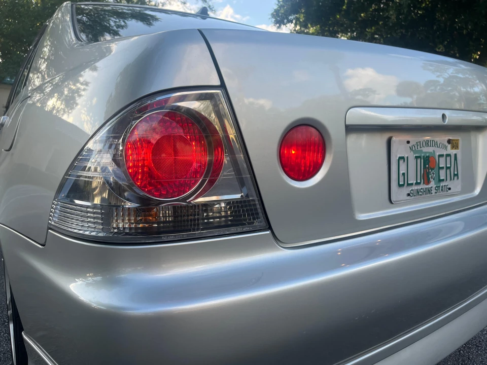 1999 Toyota - Image 28 of 31