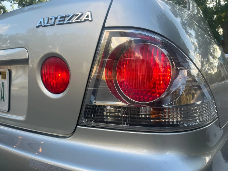 1999 Toyota - Image 30 of 31