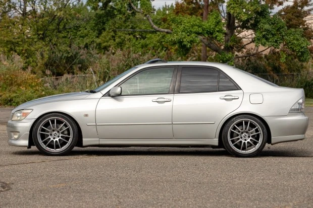 1999 Lexus IS 1st Gen - Image 3 of 7