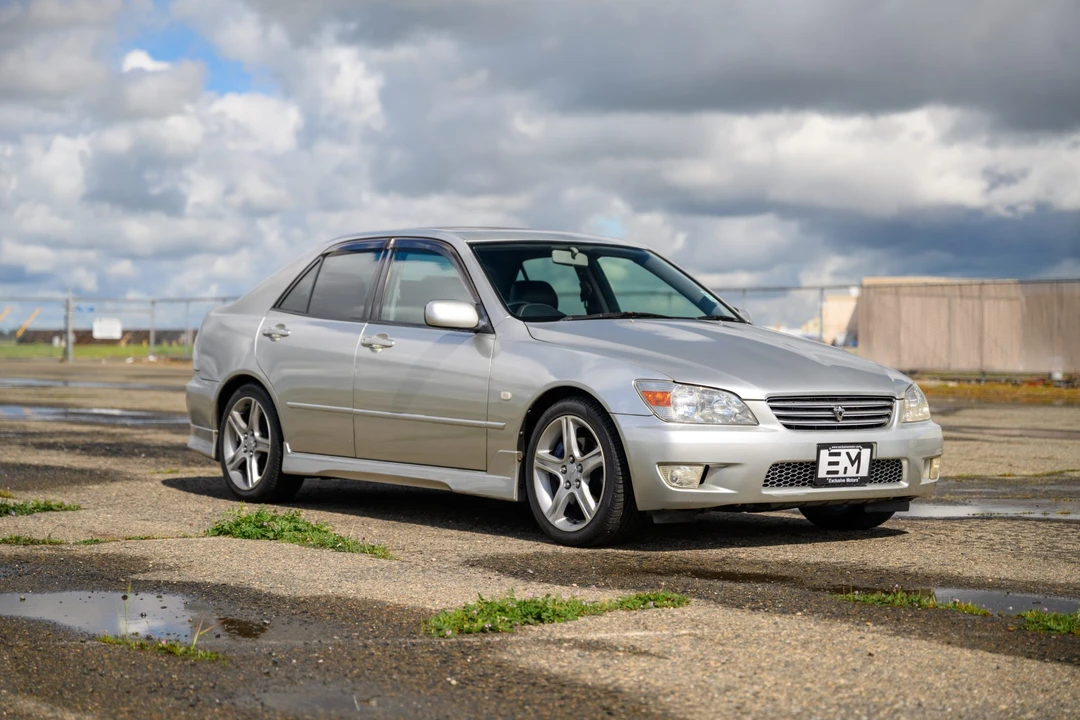1999 Lexus IS 1st Gen - Image 19 of 31