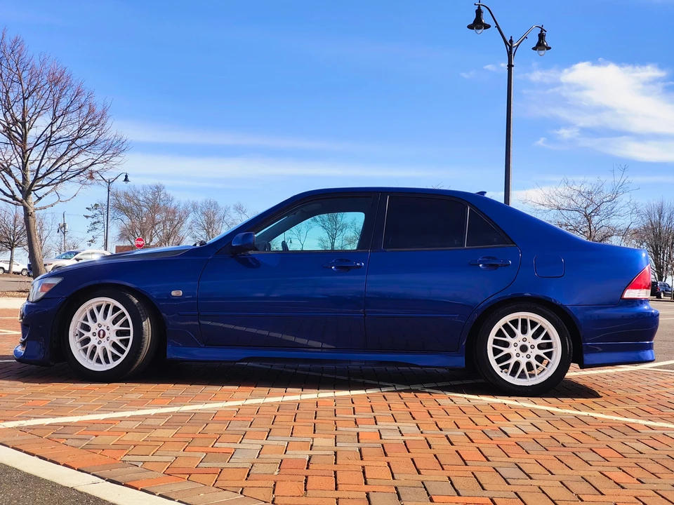 1999 Toyota - Image 11 of 31