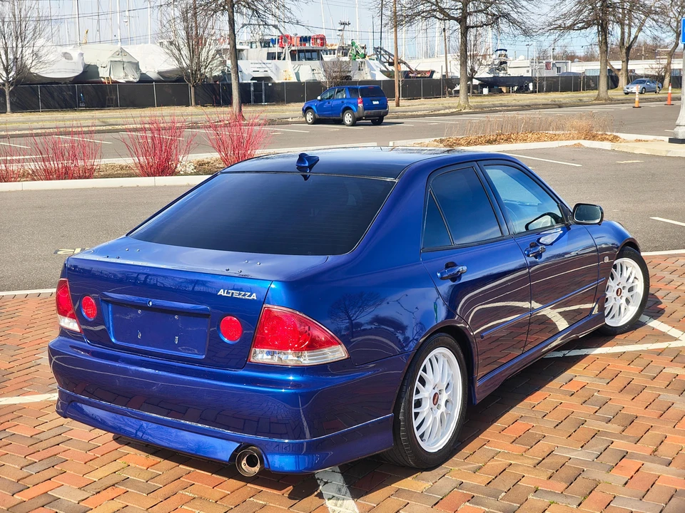 1999 Toyota - Image 15 of 31