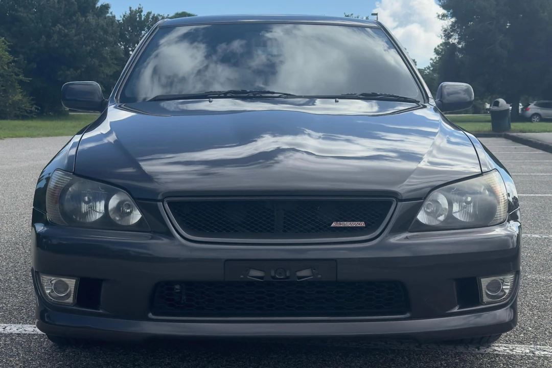 1999 Toyota - Image 2 of 31