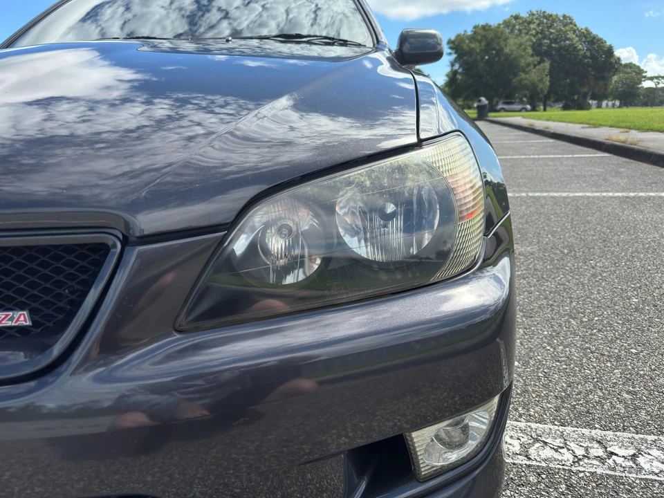 1999 Toyota - Image 11 of 31