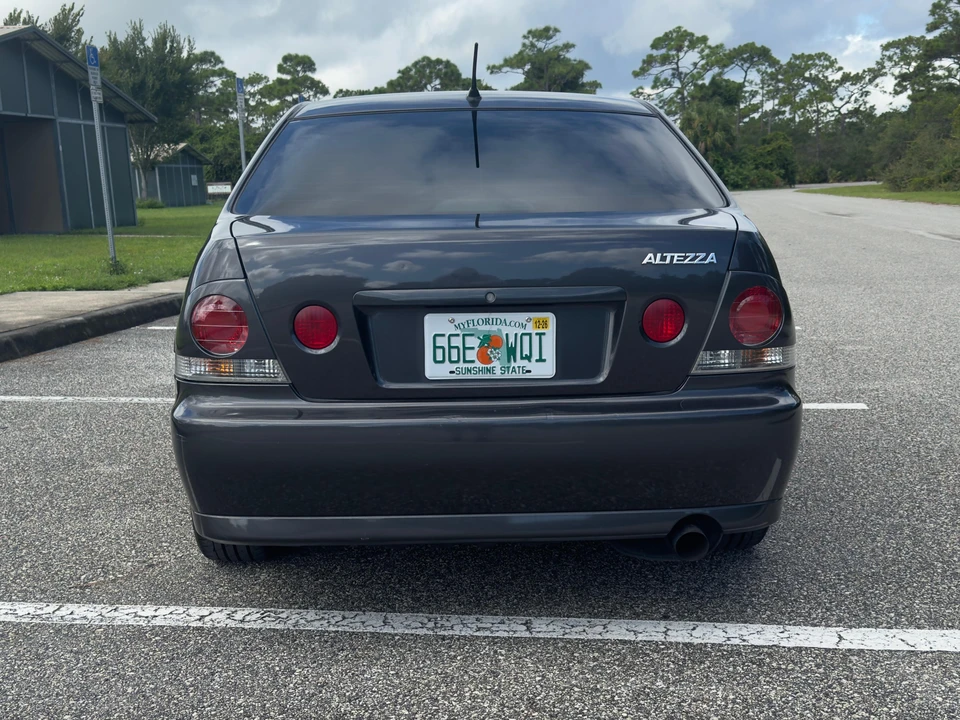 1999 Toyota - Image 7 of 31
