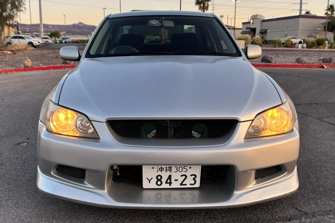1999 Toyota - Image 2 of 31