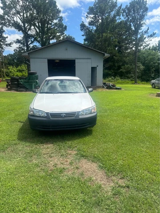 1999 Toyota Camry 4th Gen - Image 2 of 9
