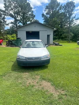 1999 Toyota Camry LE Sedan 4D