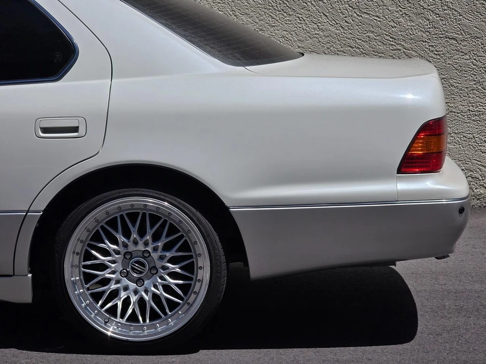 1999 Toyota Celsior 2nd Gen - Image 11 of 31