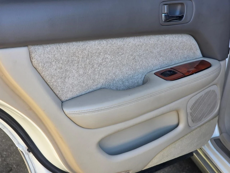 1999 Toyota Celsior 2nd Gen - Image 26 of 31